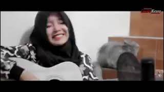 Download lagu HITAM DUNIAMU PUTIHNYA CINTAKU - FITRI ALFIANA ( SLOW REGGAE COVER VERSION) mp3