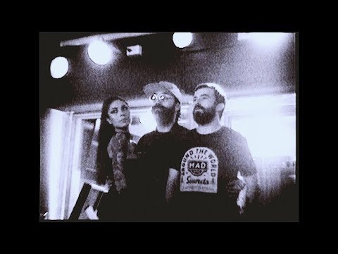 JUAN ASTRONAUTA - LA MAR FT La Ramona y Melov (Official Video)