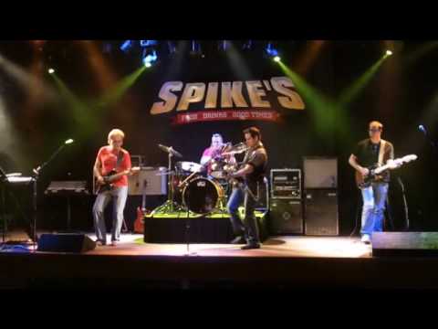 Hippy Hippy Shake - PowerPlay - Spike's Bar