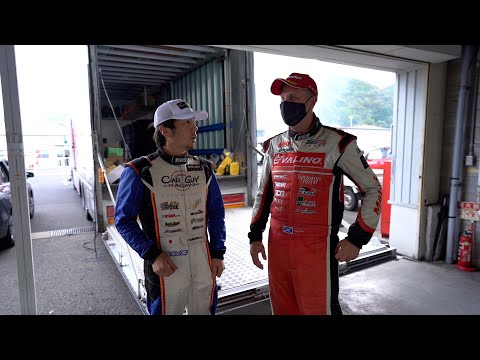 大迫力！アンドリュー・グレイが爆走する追走ドリフト！フォーミュラ・ドリフト ジャパン第4戦岡山インターナショナルサーキット vs 玉川艶哉の追走動画