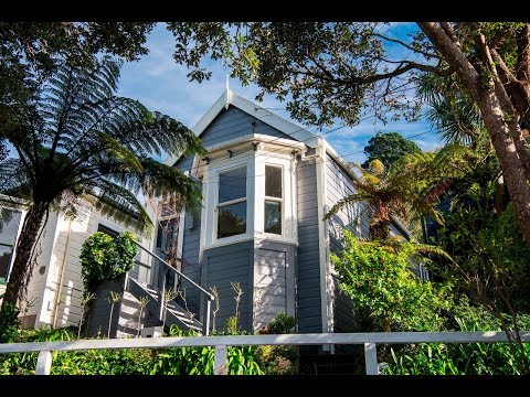 25 Patanga Crescent, Thorndon