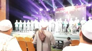 Download lagu Mahalul Qiyam Maulid Dhiya ul-Lami' [HD] mp3