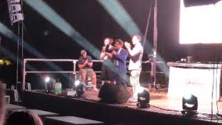 Il sindaco Nicoletti sprona gli studenti dal palco, ma lo fa a suon di parolacce: polemica a Mate...