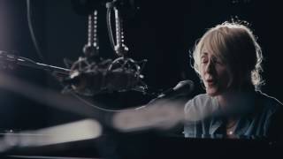 Metric - Dreams So Real Unplugged