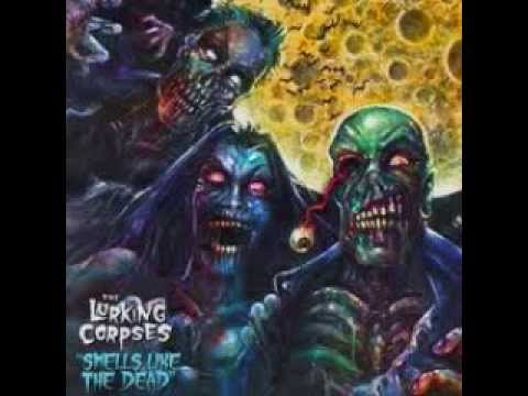 The Lurking Corpses - Into The Moonlight