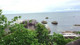 preview picture of video 'Travel Man - I Climbed Some Rocks - Tanjung Tinggi, Belitung, Sumatra, Indonesia'