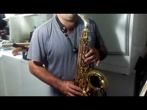 Hino 360 CCB sax alto no soprano
