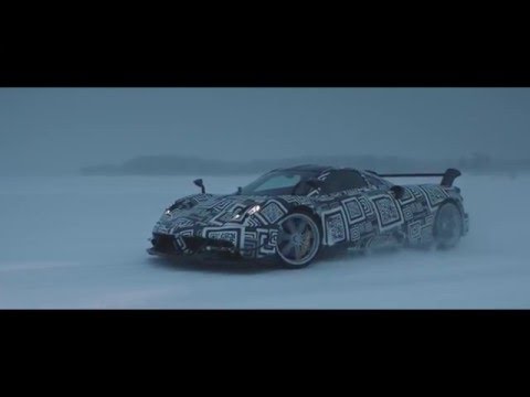 Pagani Huayra BC demuestra su poder sobre el hielo