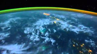 la-tierra-la-aurora-boreal-vista-desde-el-espacio-fotografias-de-la-nasa