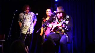 Mike Elrington - Better Days - Live At The Flying Saucer