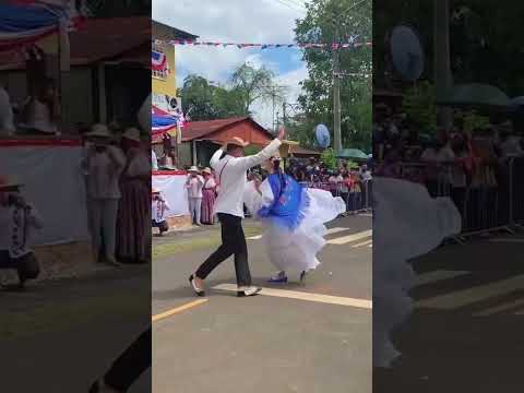 Baherlo en las palmas de veraguas