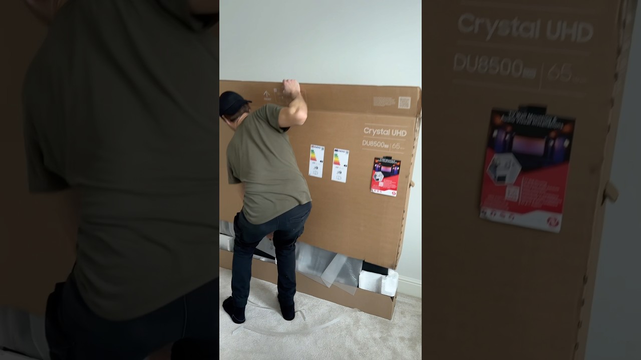 Miniatura da avaliação em vídeo de Smart TV Samsung 65Lh65befh4ggxzd 65 Polegadas 4K UHD