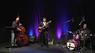 It&#39;s Only A Paper Moon by Harold Arlen