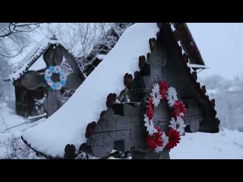 Bunila, iarna, drumul spre satul din munți