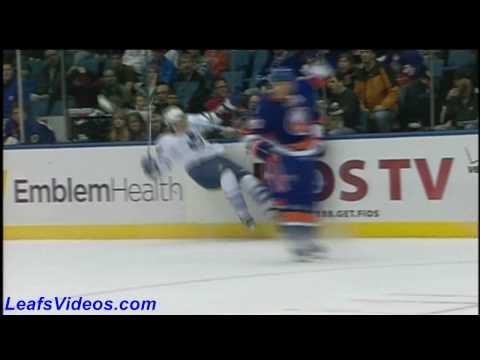 TOR 1 @ NYI 2 - Meyer Hits Grabovski - 100314