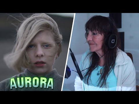 PSICOLOGA REACCIONA A AURORA - Running With The Wolves