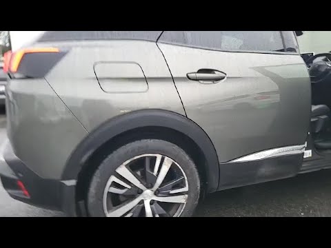 Peugeot 3008 ALLURE 1.6 BLUE HDI 120 - Image 2