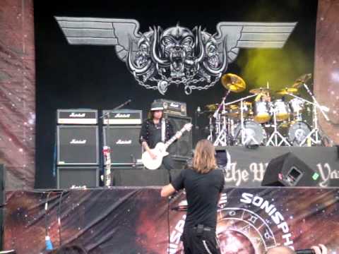 Videoclip de Iron Fist (Live at Sonisphere) — Motörhead