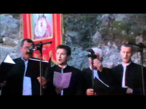 PUČKI PJEVAČI TUGARE