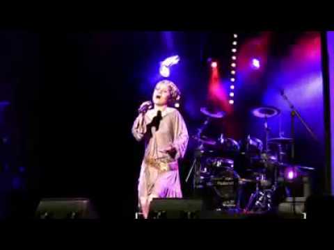 Caroline Legrand - Est ce que tu m'aimes encore