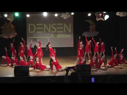 New Lead Generation Crew performing Becky Hill, David Guetta - Remember on DENFEST