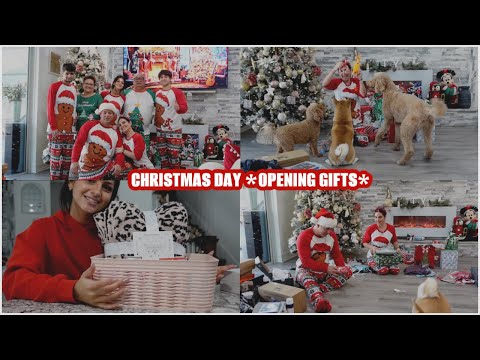 Christmas day :Opening gifts🎁 2025
