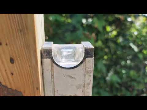 Wooden Post installation /Pfosten einbetonieren mit Ruck-Zuck Beton # satisfying # Garden