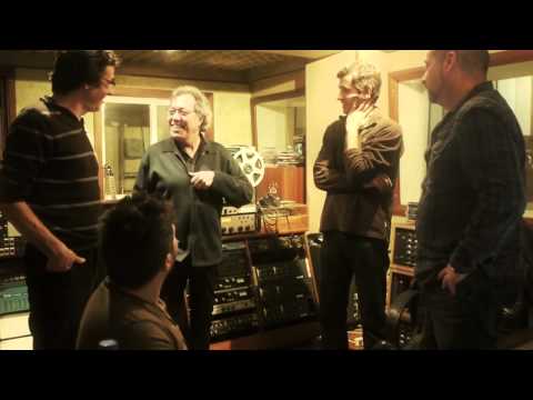 Carinhoso (Pixinguinha-João de Barro) Roda de Choro de Lisboa 2011 + Sergio Godinho em Estudio