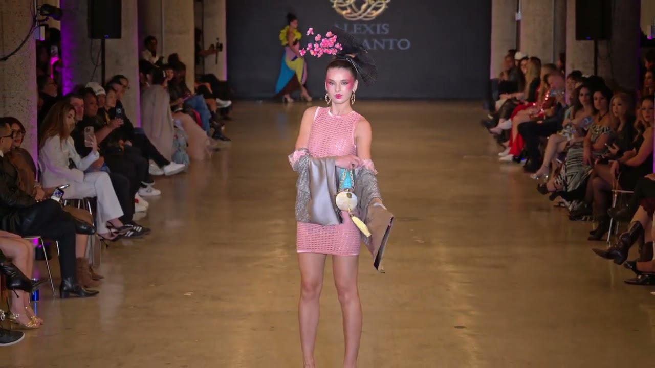 Alexis Monsanto Fashion Show @artheartsfashoin LAFW Look #3