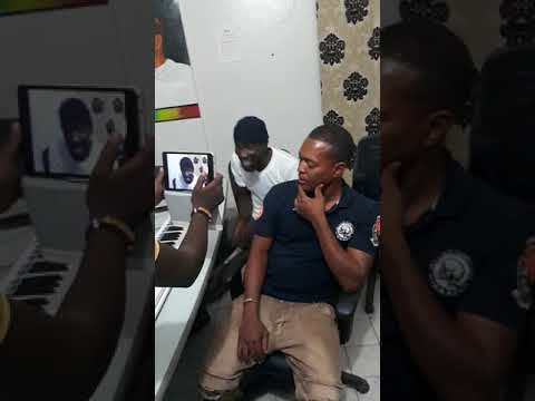 Ak-45 au studio freestyle video