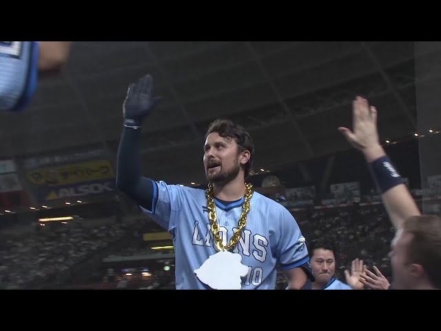 【4回裏】来日第1号!! ライオンズ・デービス 左中間へ飛び込む2ランホームラン!! 2025年8月1日 埼玉西武ライオンズ 対 千葉ロッテマリーンズ