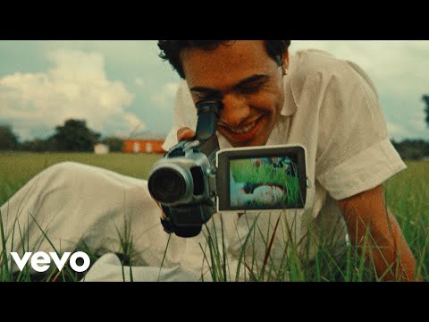 Mergui, Zevia - Nothing Gold Can Stay (Official Music Video)