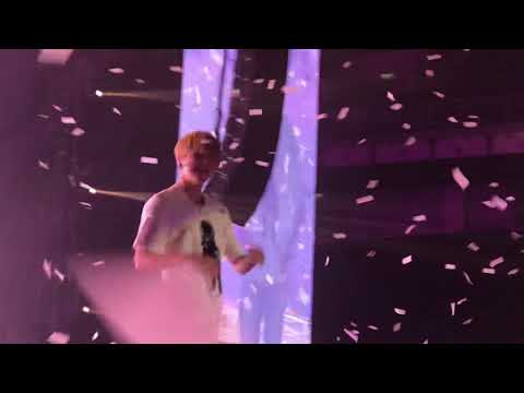 190921 Kang Daniel color on me in Kuala Lumpur ending stage