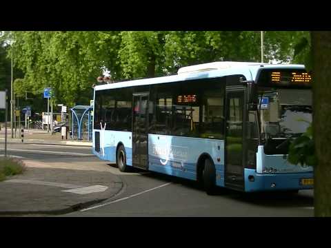 Syntus lijn 100 vertrekt van station Nunspeet