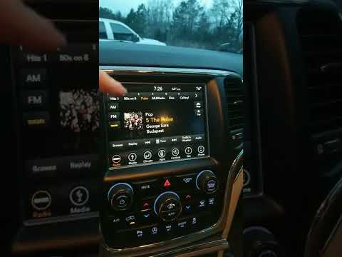 2018 jeep grand cherokee radio bubbles