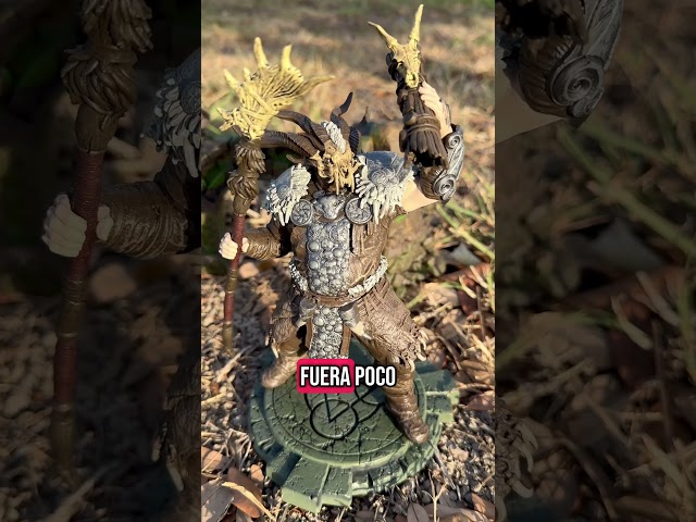 Vídeo relacionado con McFarlane Diablo IV Collection, Escultura Druida, Figura del Videojuego Decorativa 15cm con Accesorios y un Arma de Juguete Secreta, para Fans coleccionistas, +14 años, Bizak (64386722)