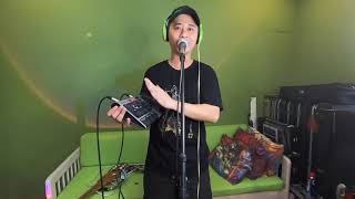 Video thumbnail for Zoom V6 Vocal Processor Demo (Karayom) by Mike Elgar