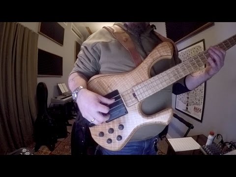 Applying Three-Finger Right Hand Bass Technique