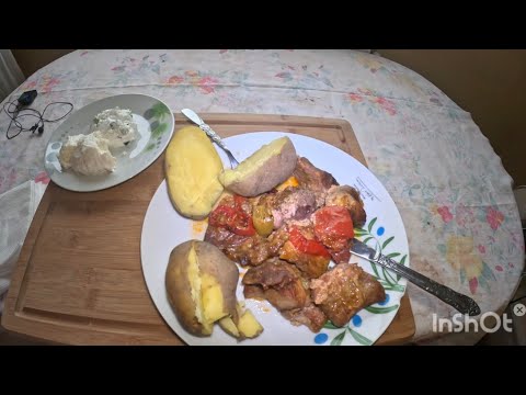 Mouthwatering Greek Meat and Potatoes Mukbang