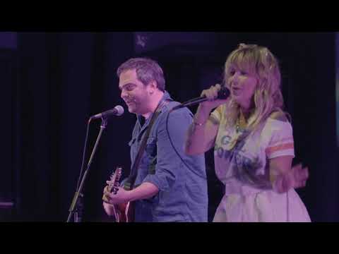 "Pretend To Be Nice" | JOSIE AND THE PUSSYCATS Reunion | OFFICIAL VIDEO - Live at the Ace Hotel