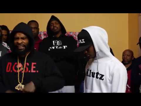 Asylum The Crow vs Klutz