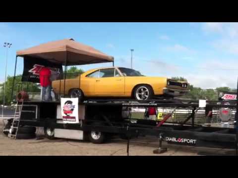 1969 Plymouth Roadrunner 440 6 Barrel on Dyno at MoPar Nats