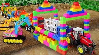 경찰차 덤프트럭 포크레인 견인 도와주기 자동차 장난감 놀이 Dump Truck Helps Car Toy