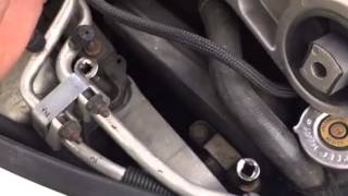 Torque strut inspection and replacement