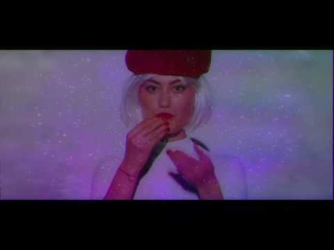 Cubicolor - Falling (Official Music Video)