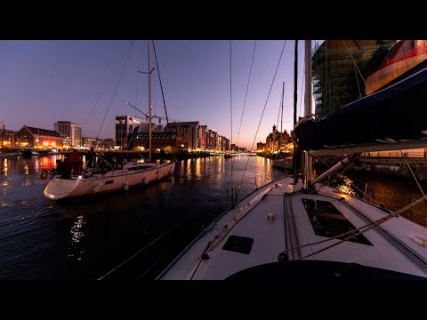 Gdansk: Scenic Evening Yacht Cruise with Welcome Drink by Sonia Holten 