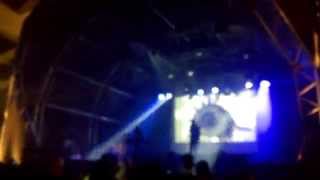 Cold Cave - Love Comes Close (live Primavera Sound 2014)