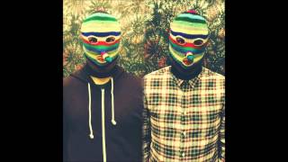 Lars Ludvig Löfgren & Kristoffer Bolander - Santa's watching