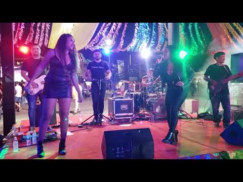 Célia vaqueira-Show ao vivo.