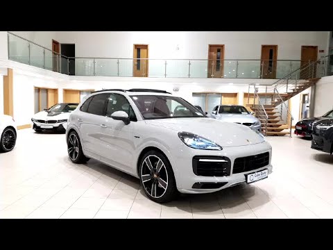 Porsche Cayenne 3.0 V6 Platinum Edition 4WD - High - Image 2